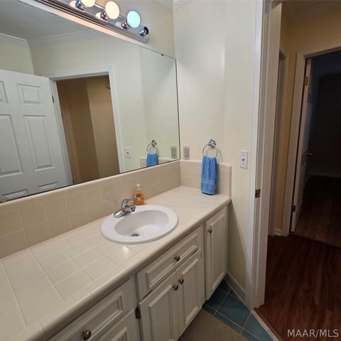 1712 Pebble Creek Drive, Prattville, AL 36066