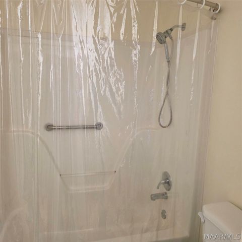 1712 Pebble Creek Drive, Prattville, AL 36066