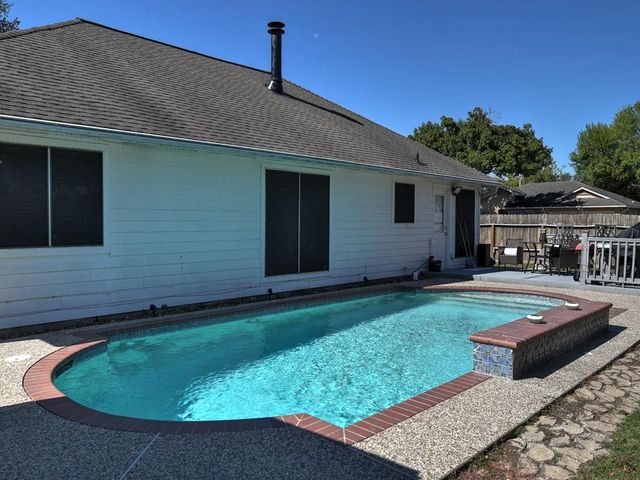 16034 Northmark Drive, Houston, TX 77073