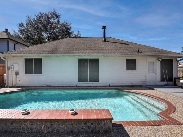 16034 Northmark Drive, Houston, TX 77073