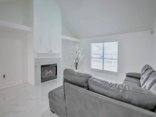 16034 Northmark Drive, Houston, TX 77073