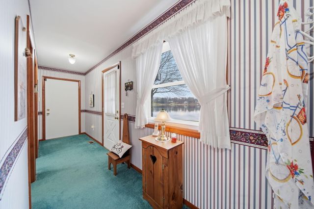 228 Oak Grove Drive, Brooklyn, MI 49230