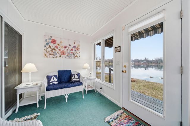 228 Oak Grove Drive, Brooklyn, MI 49230