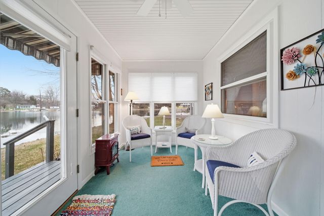 228 Oak Grove Drive, Brooklyn, MI 49230