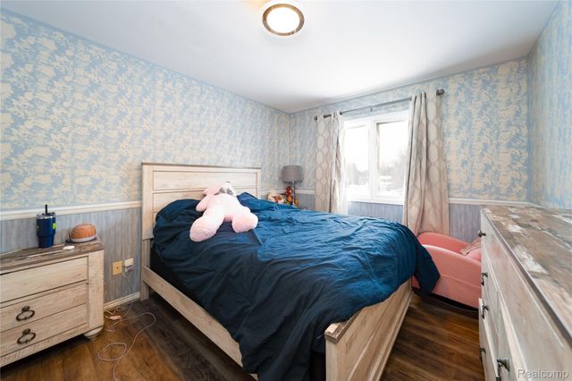 20218 Glenview Court, Macomb Township, MI 48044