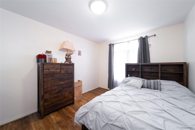 20218 Glenview Court, Macomb Township, MI 48044