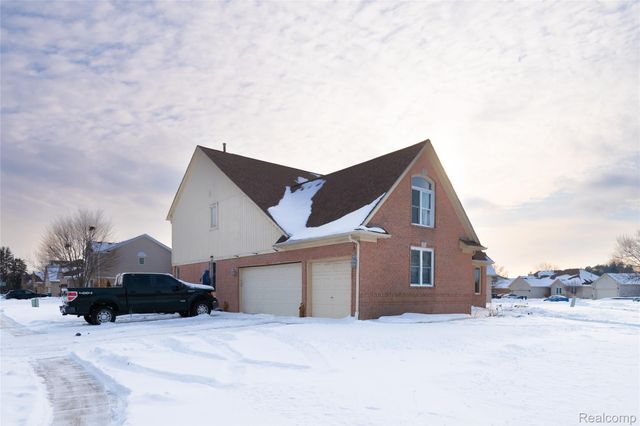 20218 Glenview Court, Macomb Township, MI 48044