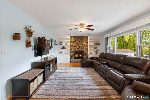 152 Surrey Drive, Wethersfield, CT 06109