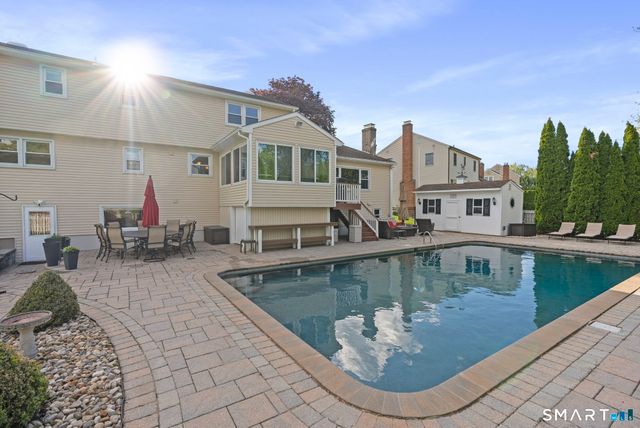 152 Surrey Drive, Wethersfield, CT 06109