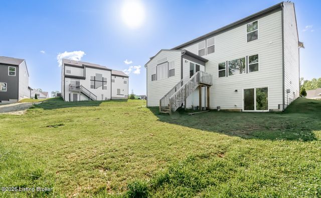 108 Strawberry Field Dr, Mt Washington, KY 40047