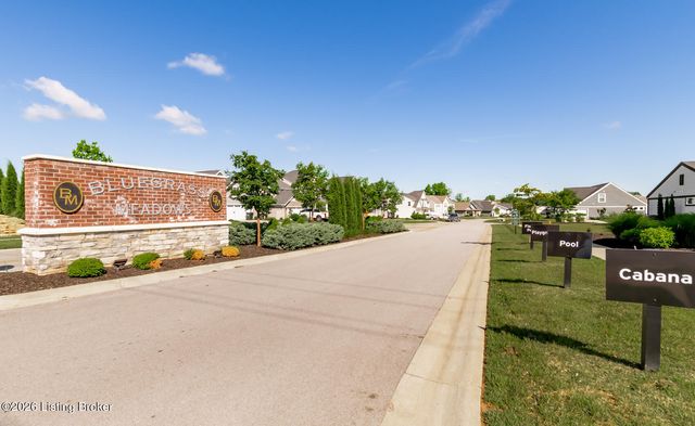 108 Strawberry Field Dr, Mt Washington, KY 40047