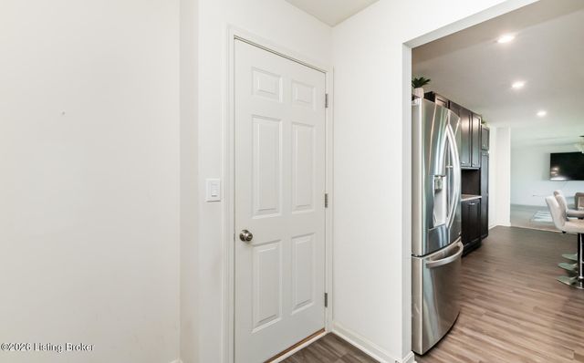 108 Strawberry Field Dr, Mt Washington, KY 40047