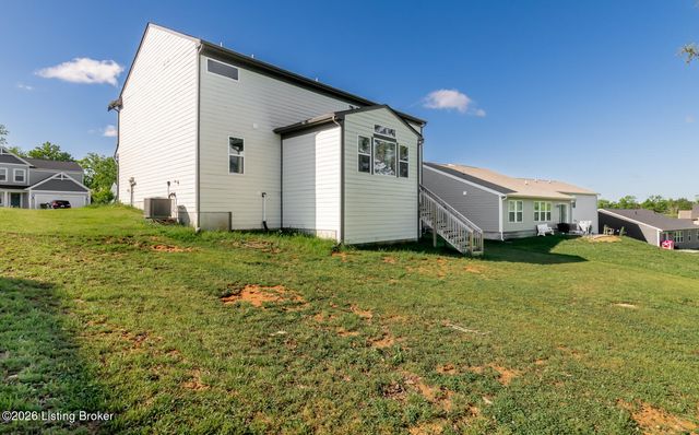 108 Strawberry Field Dr, Mt Washington, KY 40047