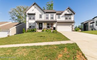 108 Strawberry Field Dr, Mt Washington, KY 40047