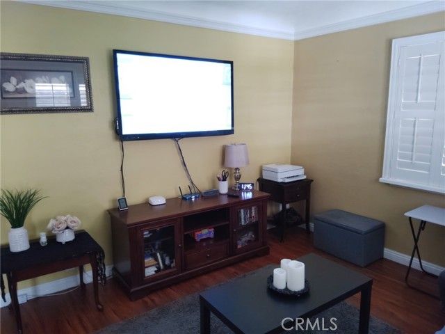 8206 Bell Avenue, Los Angeles, CA 90001