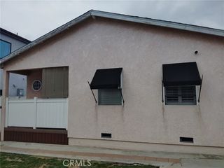 8206 Bell Avenue, Los Angeles, CA 90001