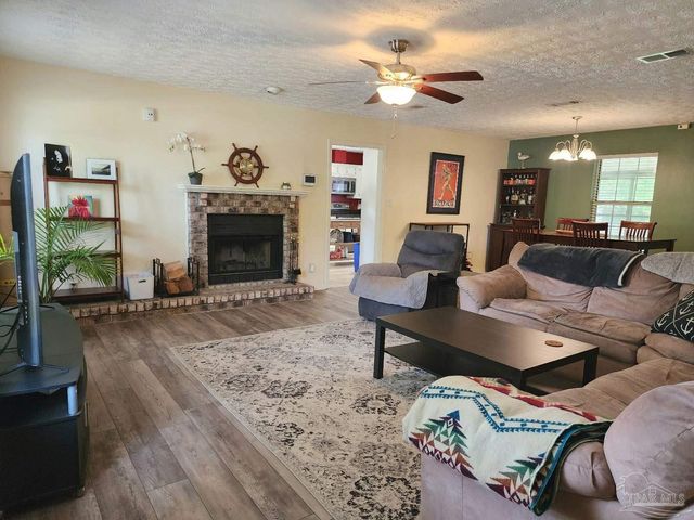 4525 Baybrook Dr, Pensacola, FL 32514