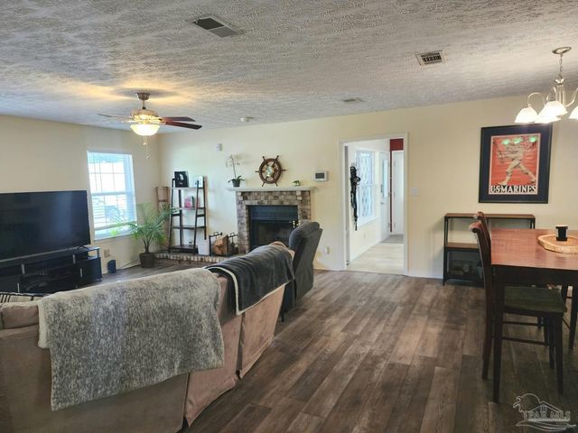 4525 Baybrook Dr, Pensacola, FL 32514