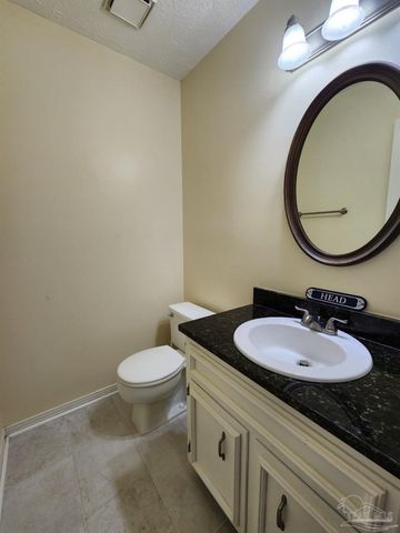 4525 Baybrook Dr, Pensacola, FL 32514