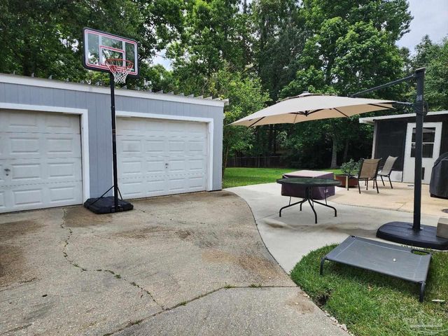 4525 Baybrook Dr, Pensacola, FL 32514