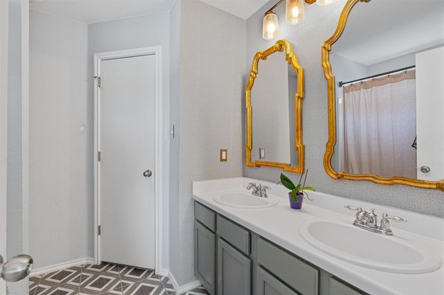 303 Almquist ST, Hutto, TX 78634