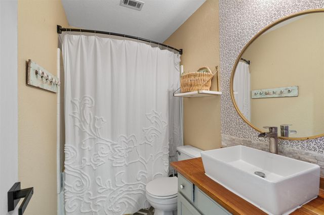 303 Almquist ST, Hutto, TX 78634
