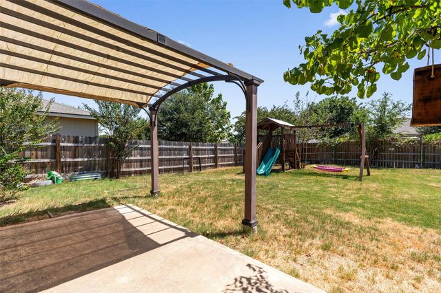 303 Almquist ST, Hutto, TX 78634