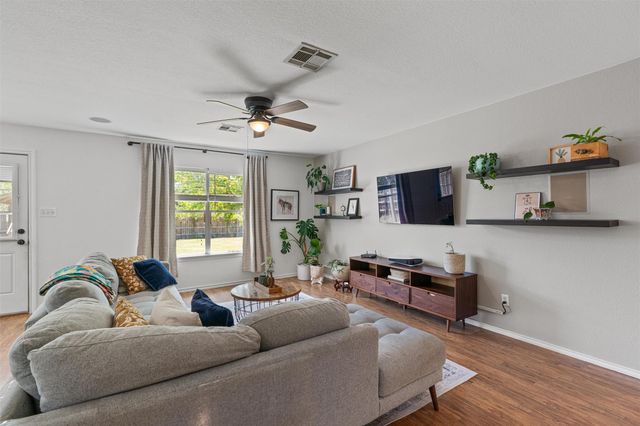 303 Almquist ST, Hutto, TX 78634