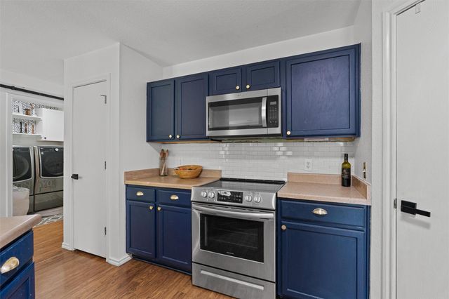 303 Almquist ST, Hutto, TX 78634