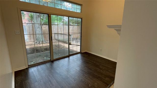 202 Chamblin Drive, Cedar Hill, TX 75104