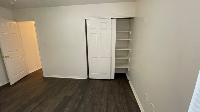 202 Chamblin Drive, Cedar Hill, TX 75104