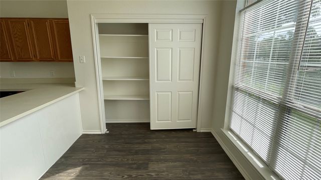 202 Chamblin Drive, Cedar Hill, TX 75104