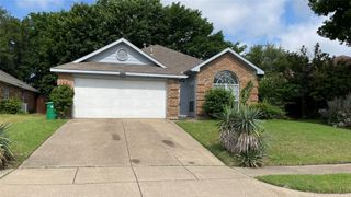 202 Chamblin Drive, Cedar Hill, TX 75104
