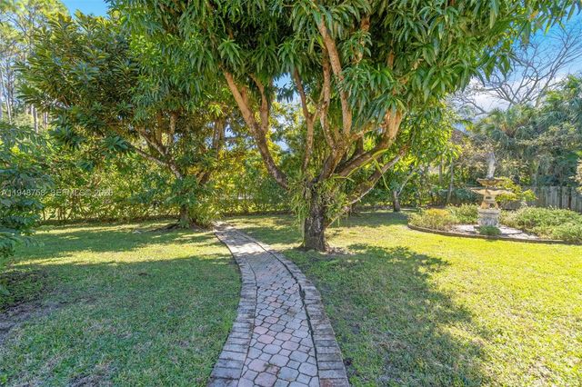 8535 SW 113th Ter, Miami, FL 33156