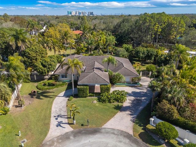 8535 SW 113th Ter, Miami, FL 33156