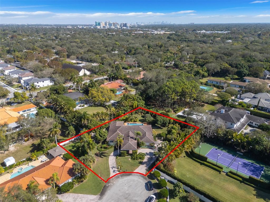 8535 SW 113th Ter, Miami, FL 33156