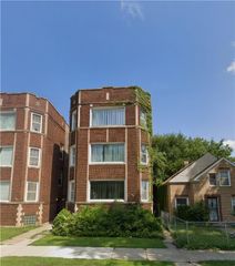 8611 S Bennett Avenue, Chicago, IL 60617