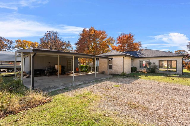 24900 S 622 Road, Grove, OK 74344