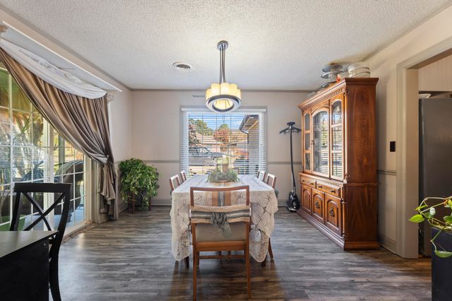 24900 S 622 Road, Grove, OK 74344