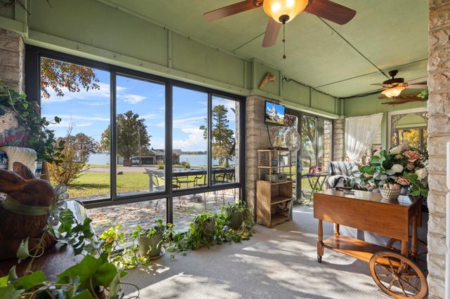 24900 S 622 Road, Grove, OK 74344