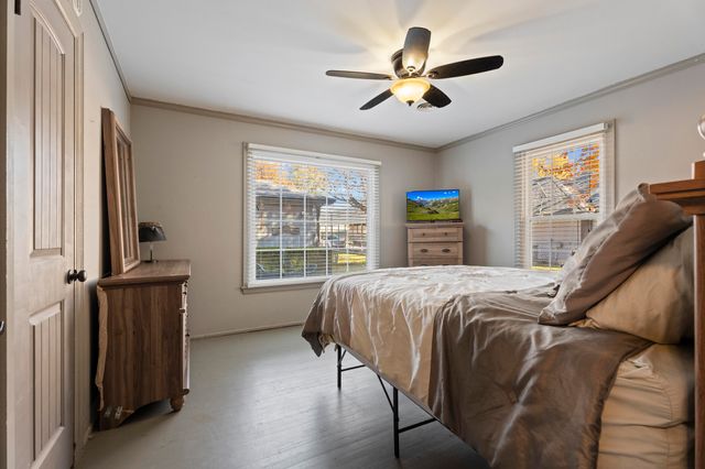 24900 S 622 Road, Grove, OK 74344