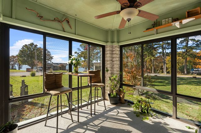 24900 S 622 Road, Grove, OK 74344