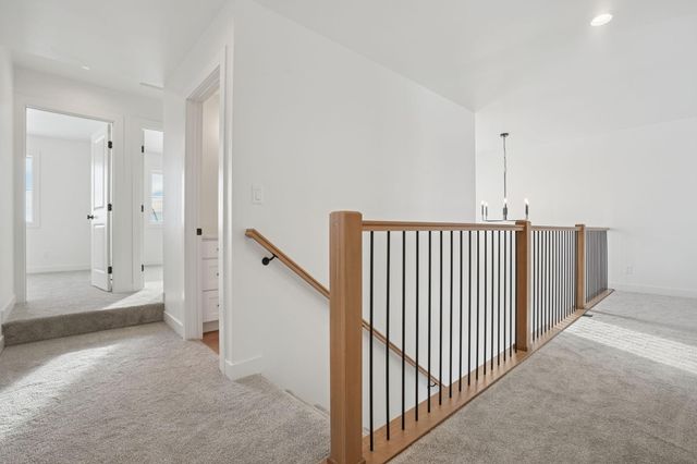 2420 38 Avenue S, Moorhead, MN 56560