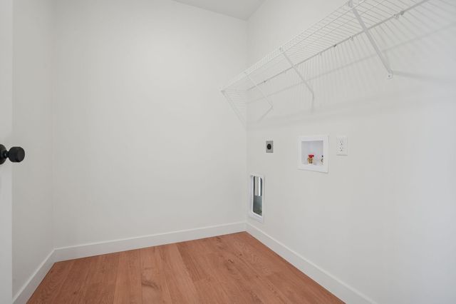 2420 38 Avenue S, Moorhead, MN 56560