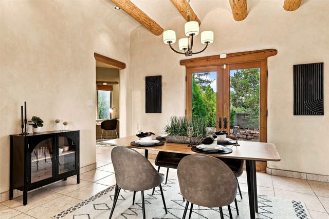 7 W Azulejo Court, Santa Fe, NM 87508
