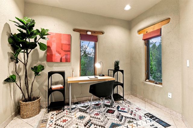 7 W Azulejo Court, Santa Fe, NM 87508