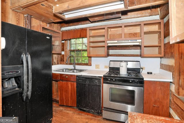 1930 Blackberry Mountain Road, Ellijay, GA 30536