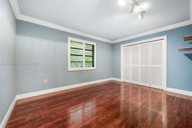 7524 SW 78th Ter, Miami, FL 33143