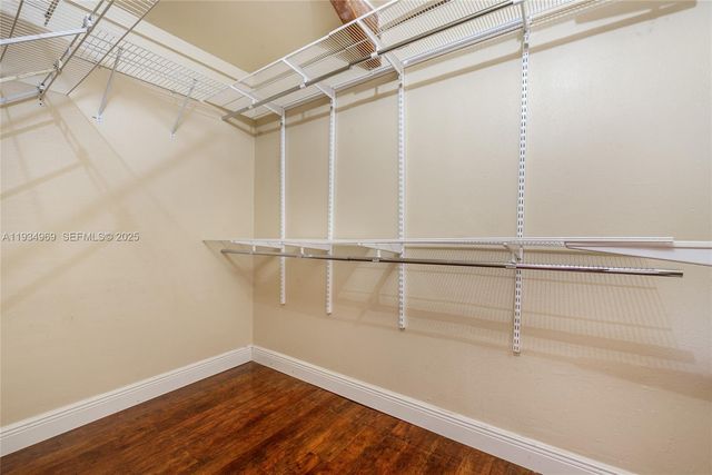 7524 SW 78th Ter, Miami, FL 33143