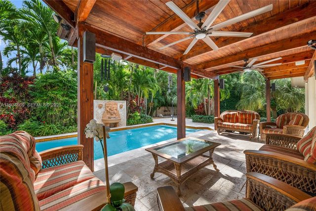 7524 SW 78th Ter, Miami, FL 33143